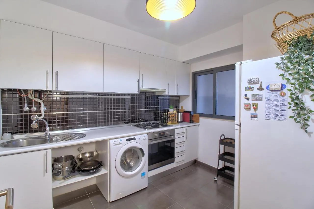 Olhão Spacious Terrace, Swimming Pool, Private Parking דירה