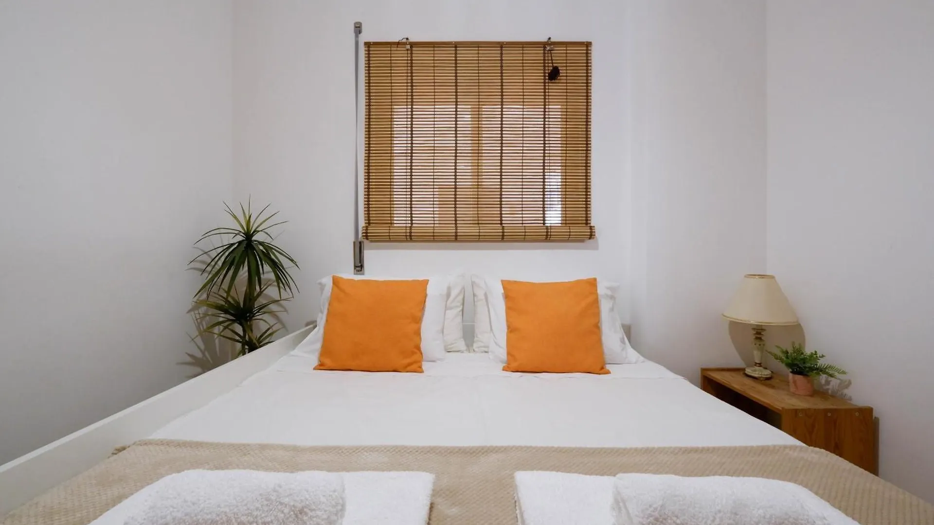 Olhão Spacious Terrace, Swimming Pool, Private Parking 0*,
